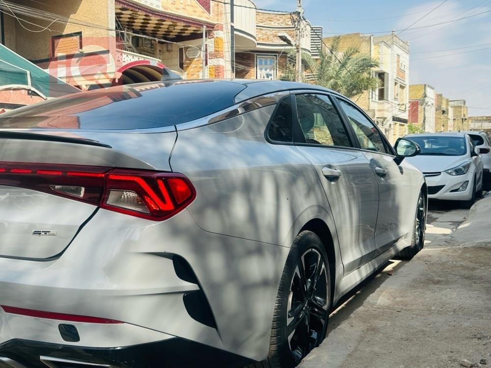 كيا K5